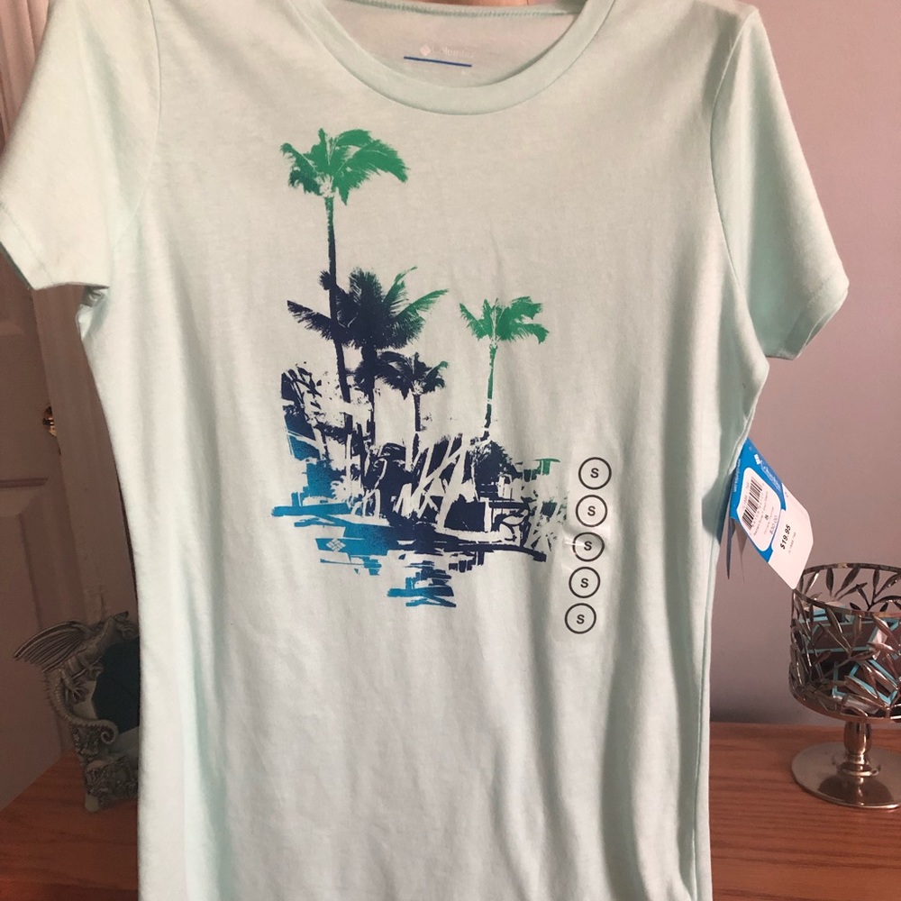 Women’s Columbia Shirt